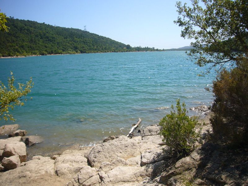 promenade au lac de ST CASSIEN promenade au lac de ST CASSIEN