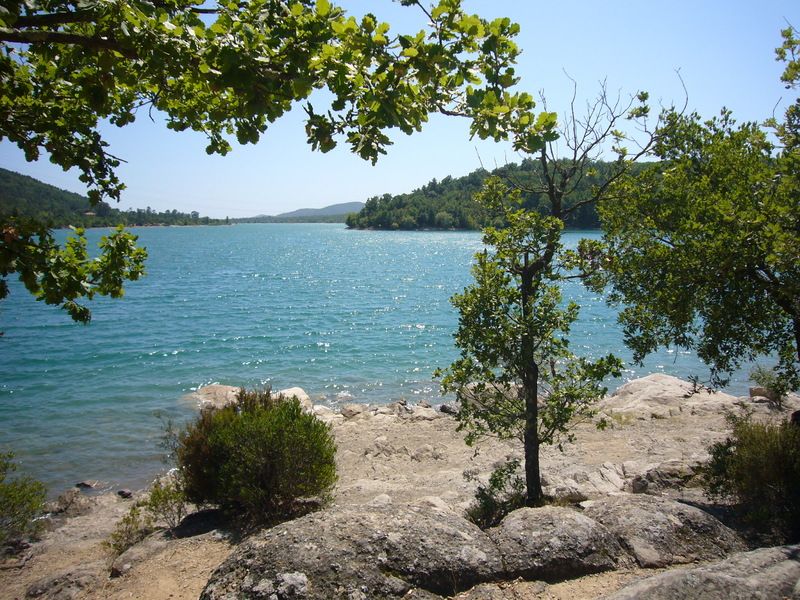 promenade au lac de ST CASSIEN promenade au lac de ST CASSIEN