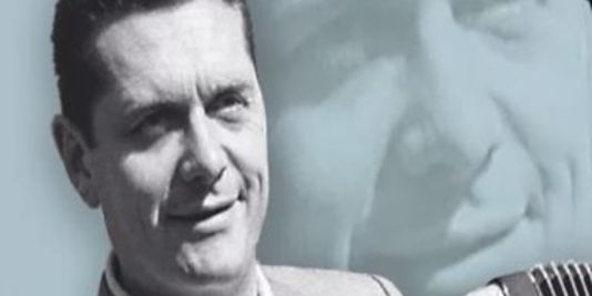 Hommage ici à André Verchuren, avec un air d'accordéon